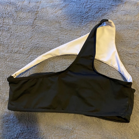 SHEIN bikini top and bottom - Picture 3 of 6